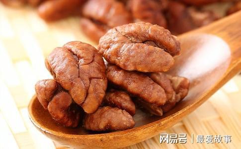 提醒中老年人：少吃蛋糕面包多吃这5种零食营养0负担VR彩票(图5)