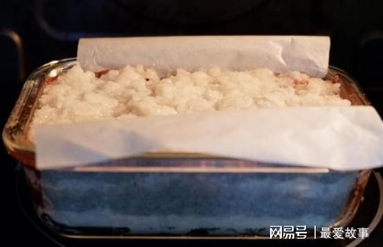 VR彩票做糯米糕时别着急加水下锅煮！这一步不能少软糯弹牙又美味(图3)