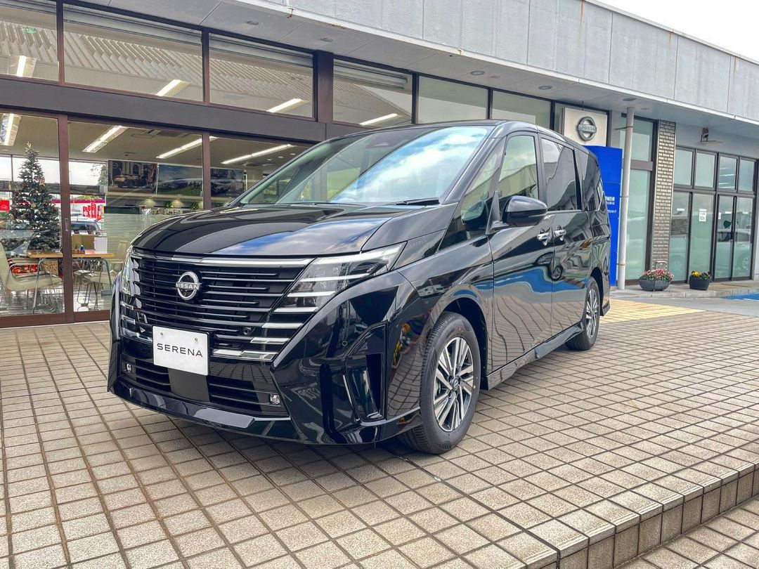 VR彩票全新日产Serena 比面包车更加有档次 实用的家用MPV(图1)