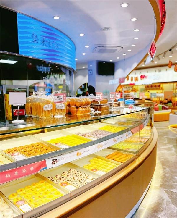 VR彩票苏州稻香村观前街店穿越两个半世纪的老字号“国潮店”(图3)