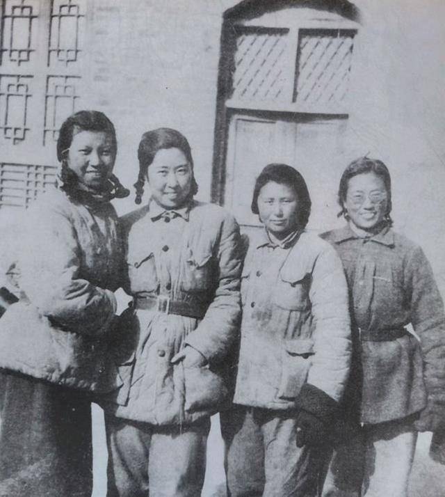 VR彩票1939年李德返回苏联后留在中国的老婆和儿子后来如何了？(图5)