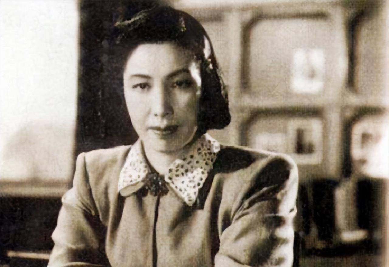 VR彩票1939年李德返回苏联后留在中国的老婆和儿子后来如何了？(图13)