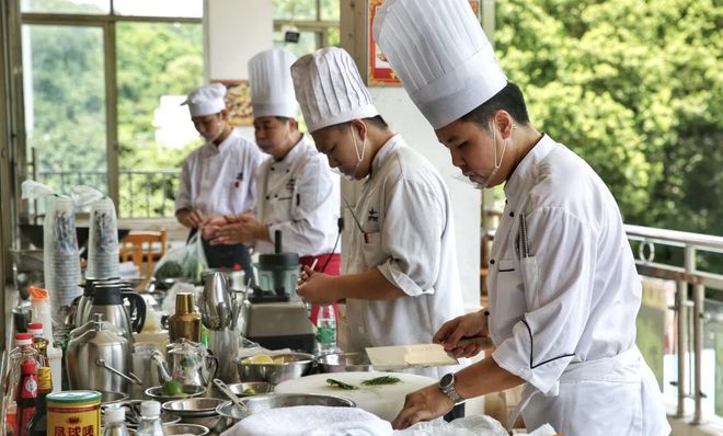 VR彩票柠檬只会泡水？“粤菜师傅”解锁沙田柠檬的N种新吃法