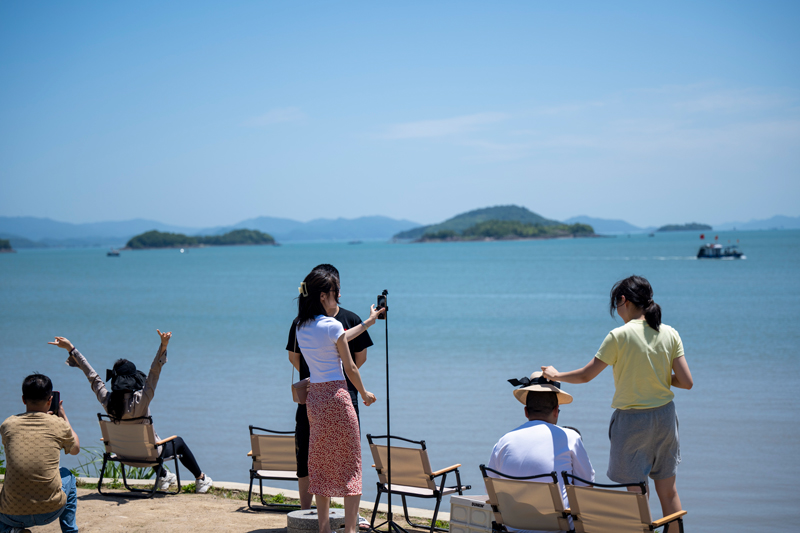 VR彩票宁波强蛟镇绘就“蓝湾绿岛”共富共美新图景(图2)